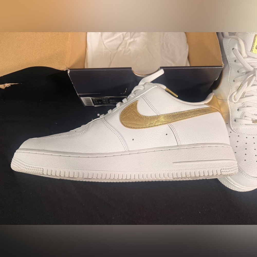Nike Air Force 1 ‘07 LV8 “Gold Foil Size 14 - Picture 7 of 8